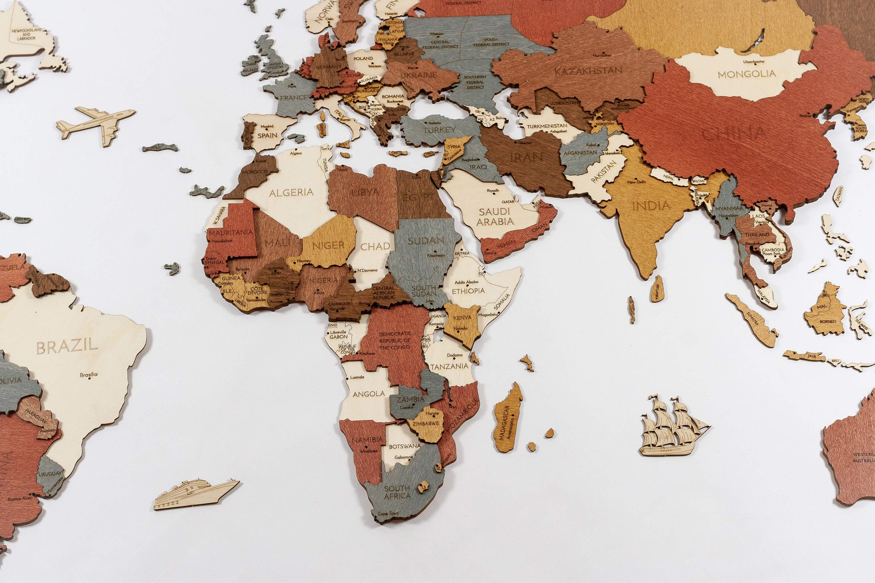 Wooden World Map Wall Decoration