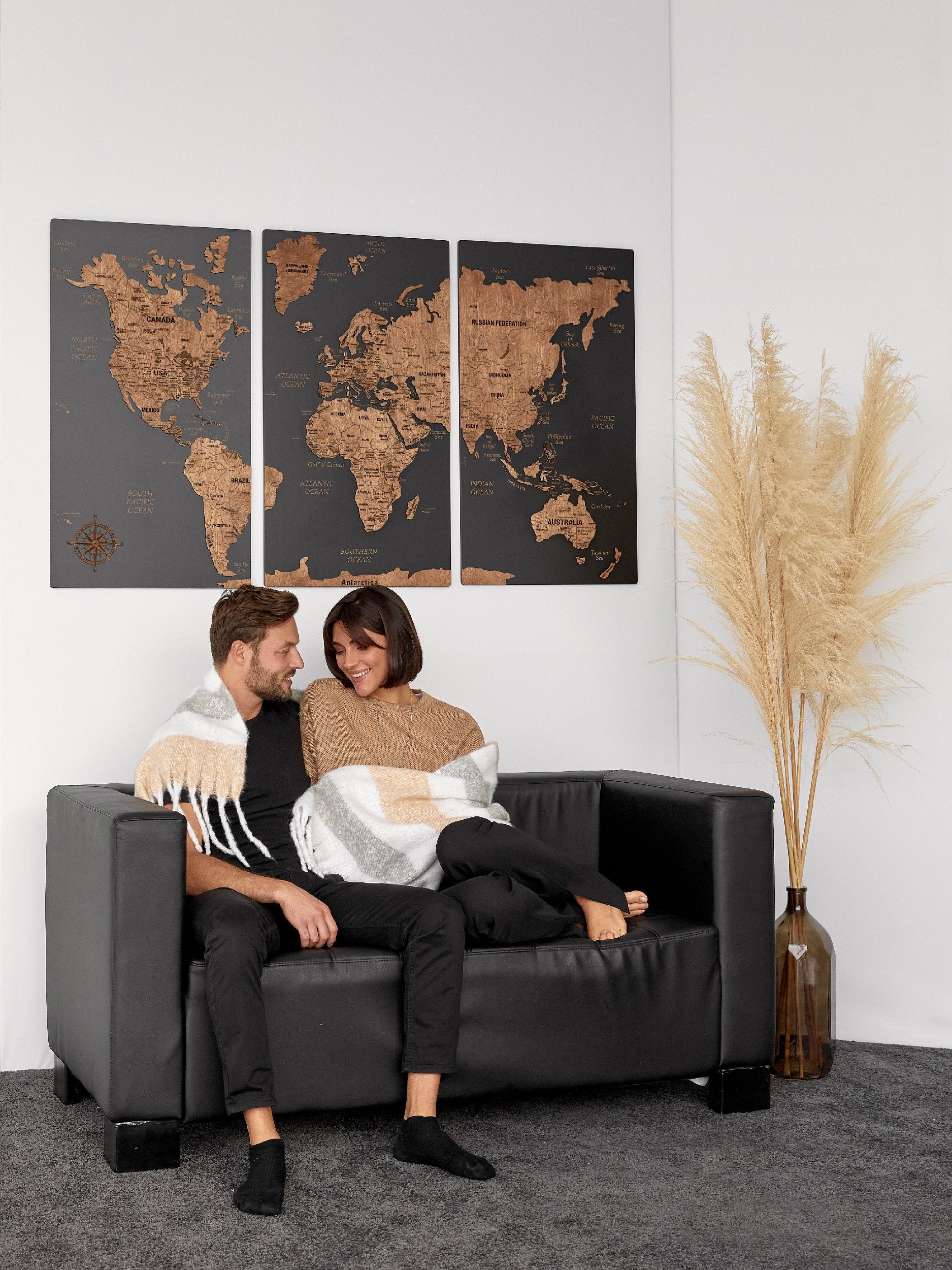 Wooden World Map Wall Décor
