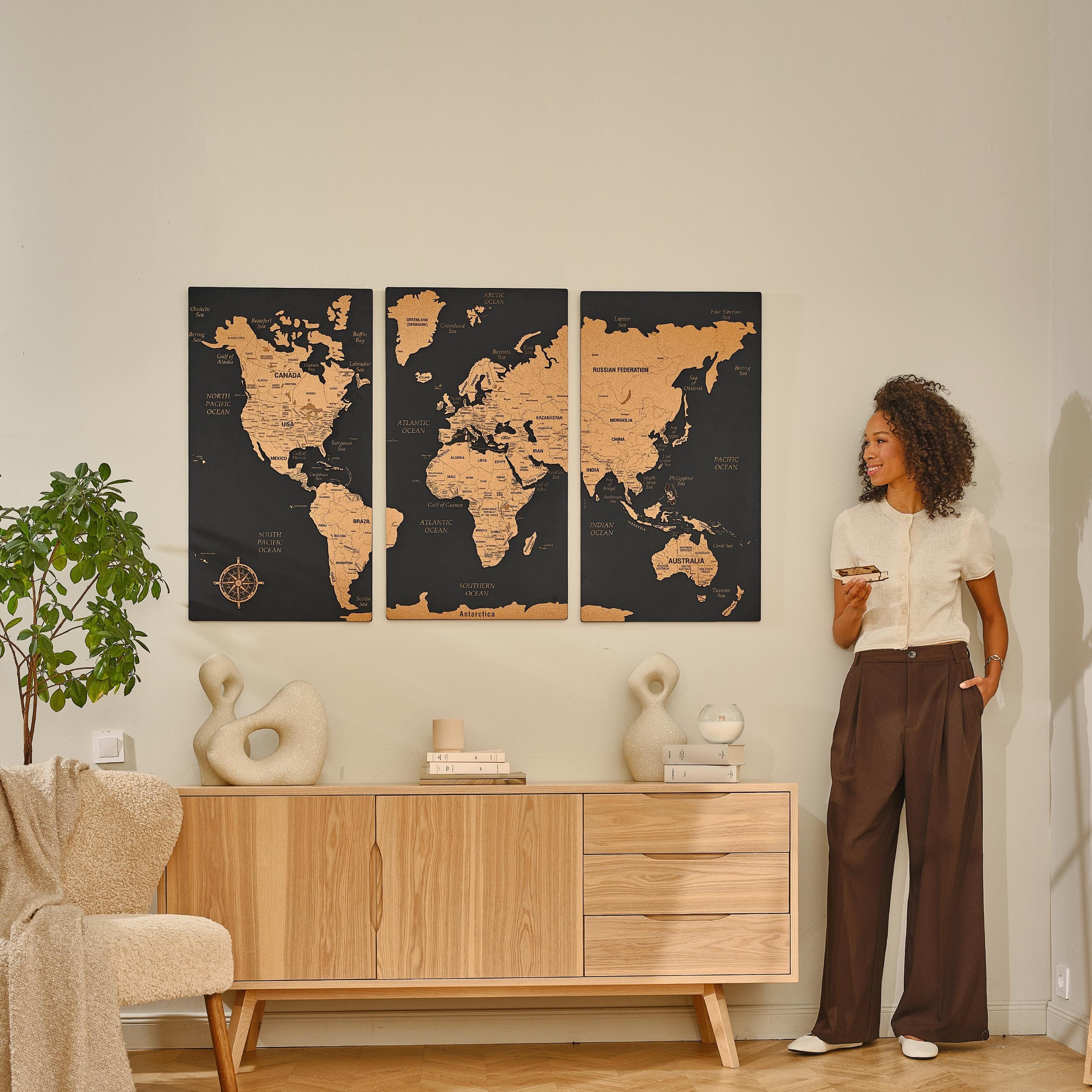 Family Travel Map With Pins Apartment Décor