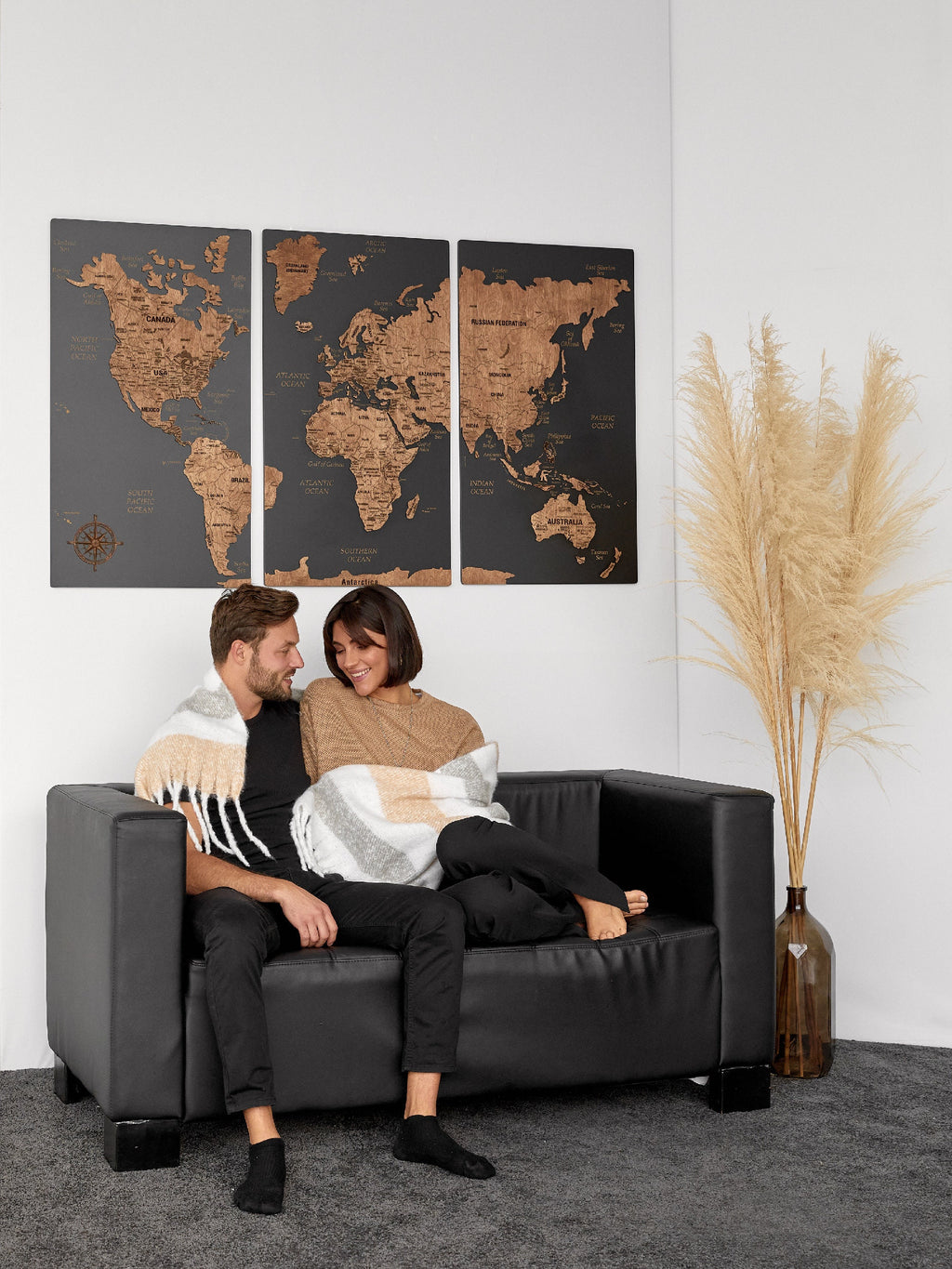 Wooden World Map Wall Décor